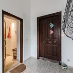 Apartment Three Lemons House *